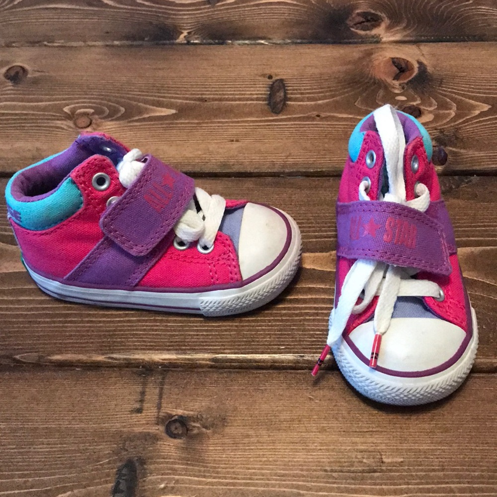 Converse size 5